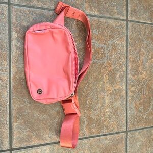 Brand new lululemon belt bag